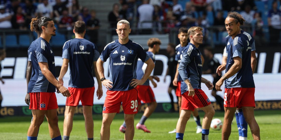 Transfergerüchte: HSV & VfB misten aus – wohin geht Doekhi?